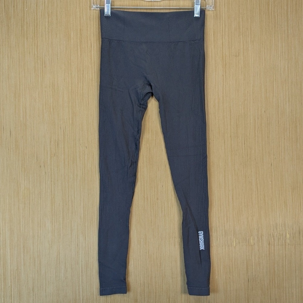 Gymshark Womens Charcoal Gray Seamless High Waisted Workout Leggings Small?